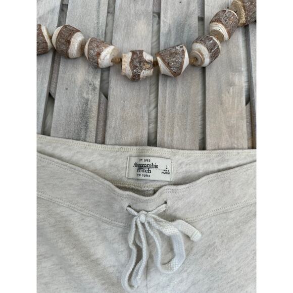 Vintage Y2K Abercrombie & Fitch NY White Gray Heather Mini Short Booty Shorts - Picture 3 of 7